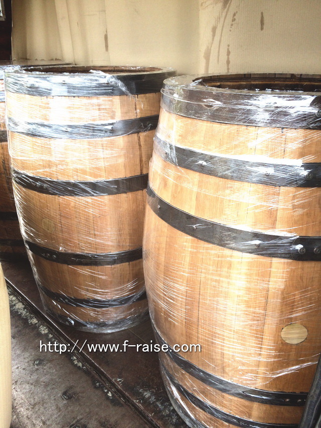 ウィスキー樽（ディスプレイ樽）のオーダー加工納品事例: ウイスキー樽